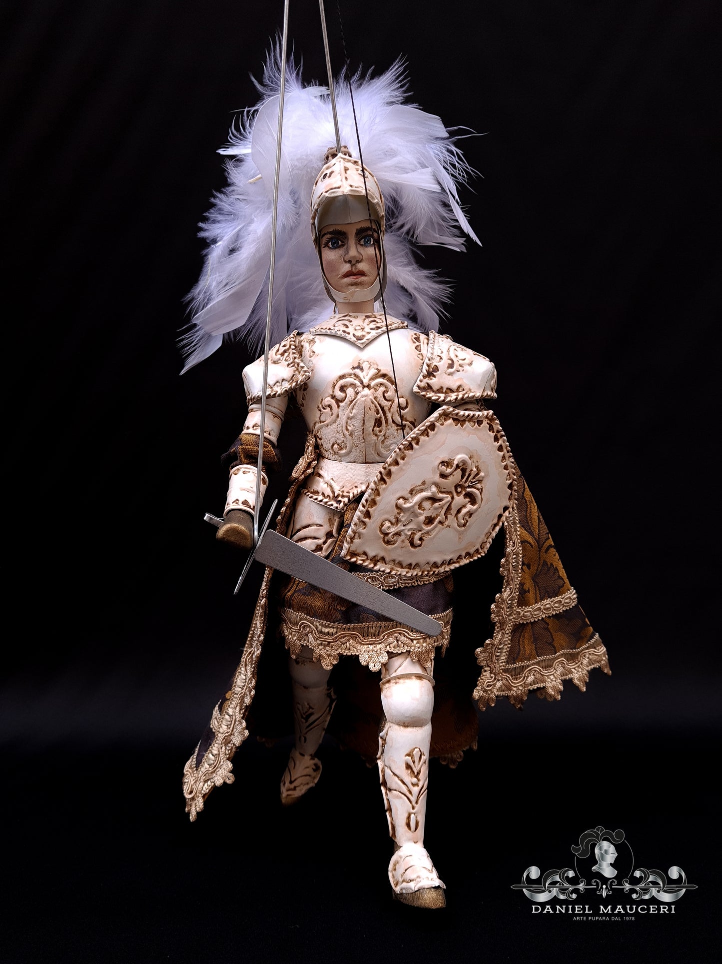 Grifone il bianco - Pupo siciliano h32cm